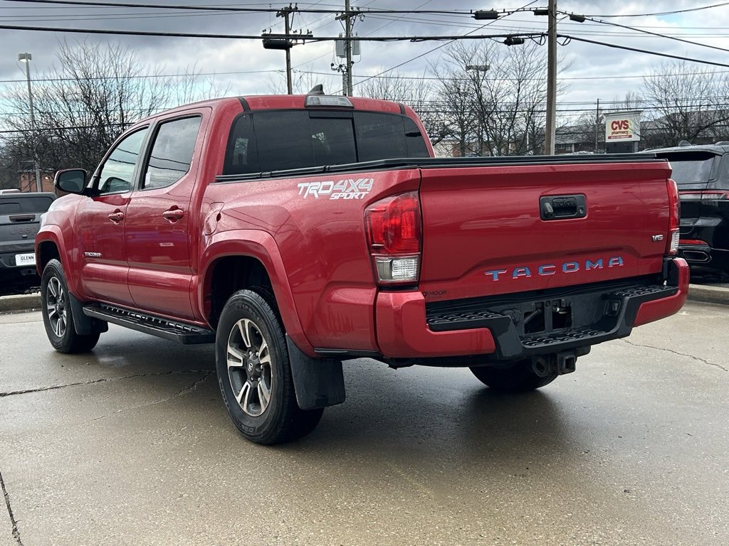 Used 2017 Toyota Tacoma SR5 image 9