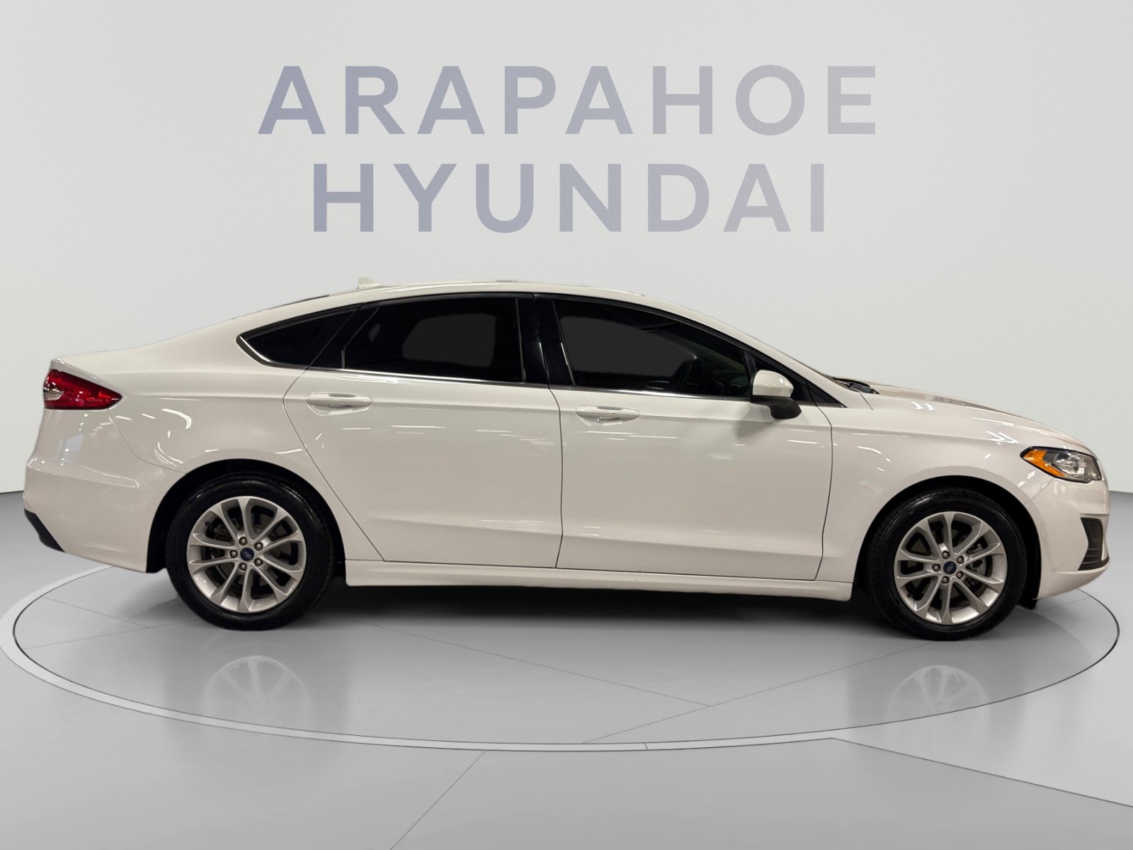 Used 2020 Ford Fusion SE FWD image 6