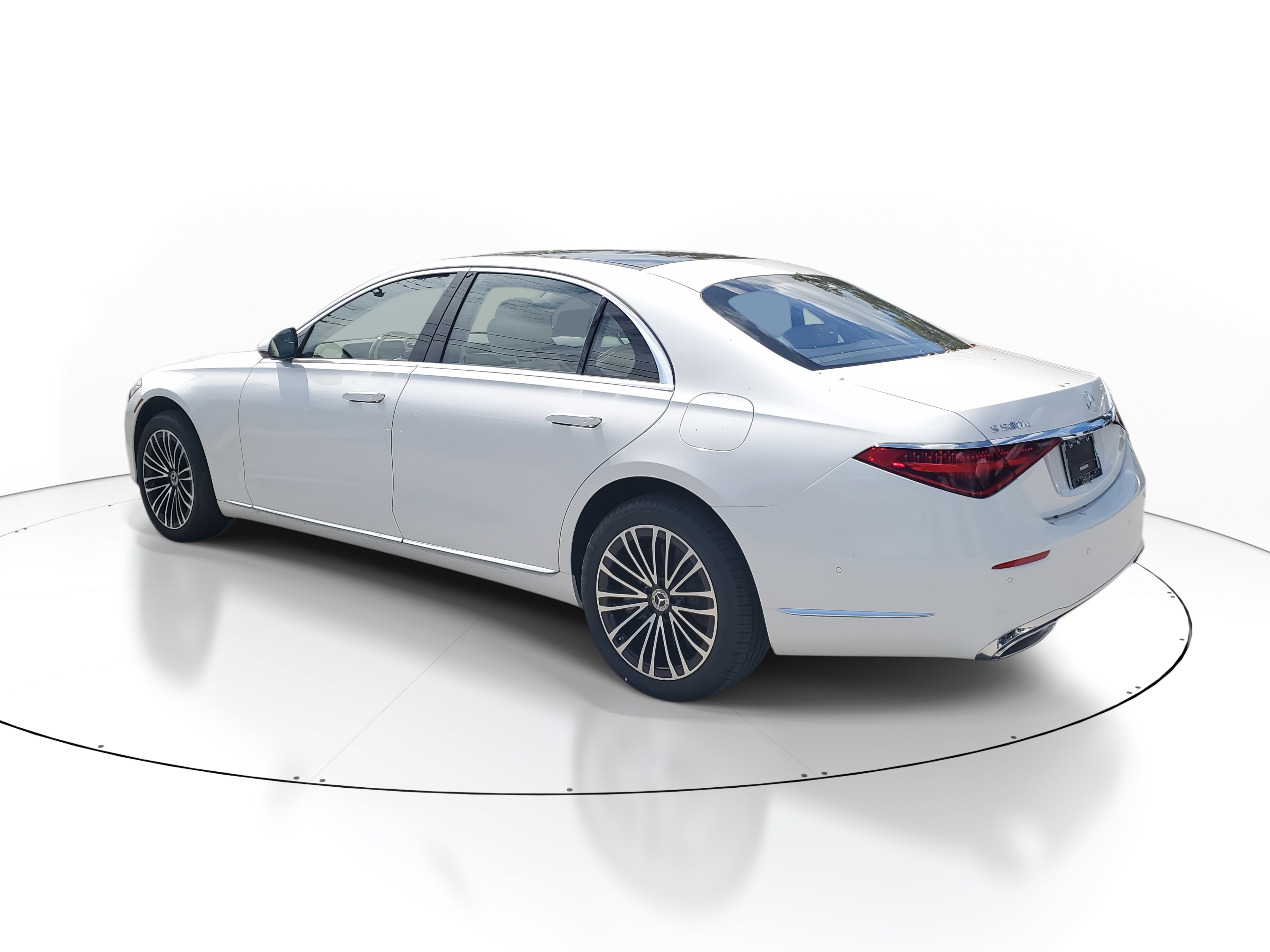New 2026 Mercedes-Benz S 580e 4MATIC Sedan image 3