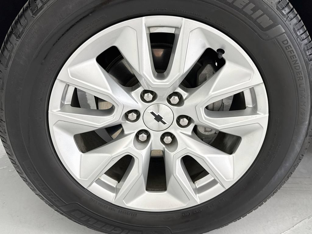 Used 2021 Chevrolet Silverado 1500 Custom AWD/4WD image 28