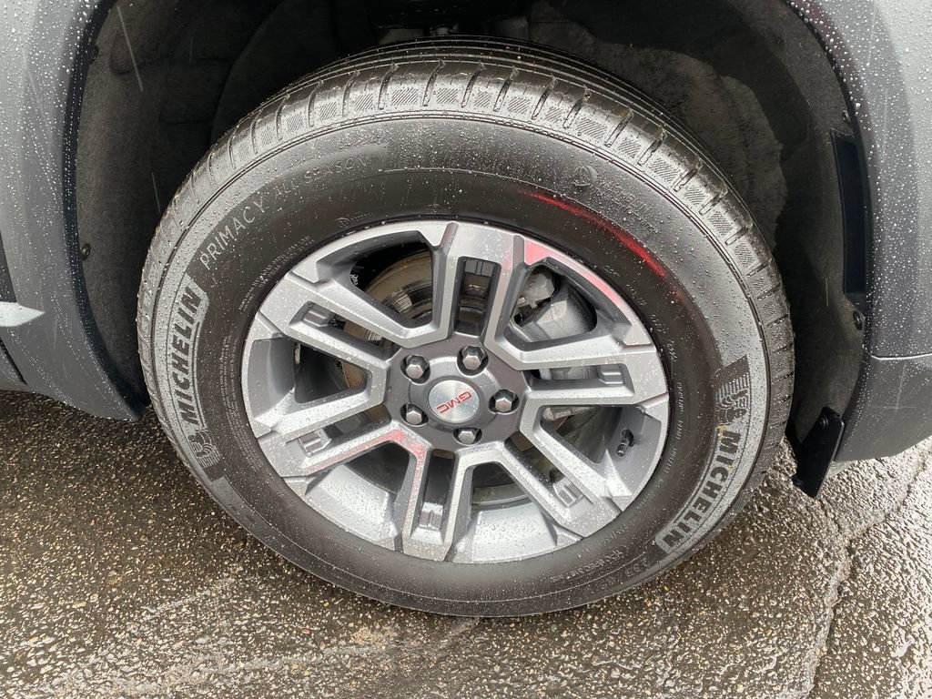 Used 2025 GMC Terrain Elevation AWD/4WD image 27