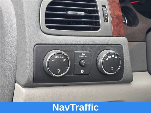 Used 2013 Chevrolet Avalanche LTZ image 27