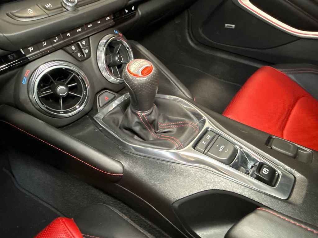 Used 2018 Chevrolet Camaro SS image 18