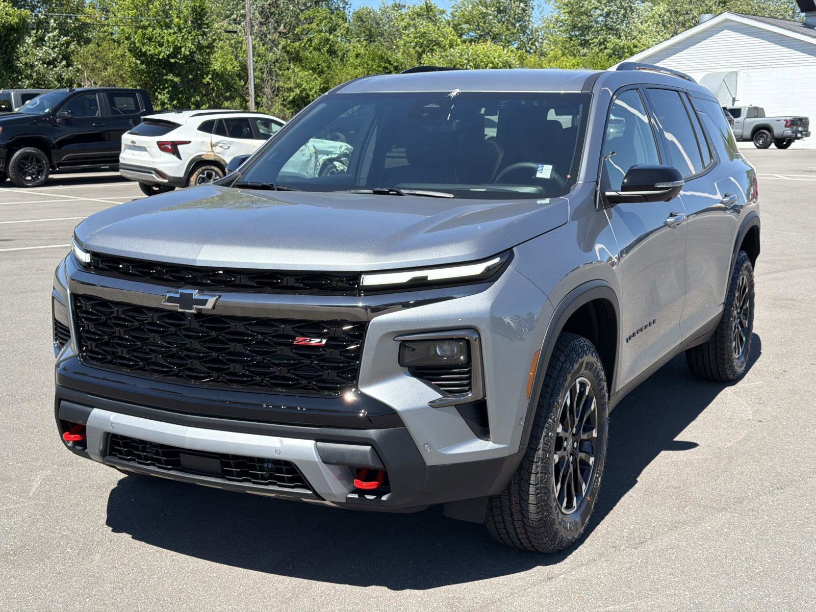 New 2026 Chevrolet Traverse Z71 w/ Enhanced Driving Package AWD/4WD image 3