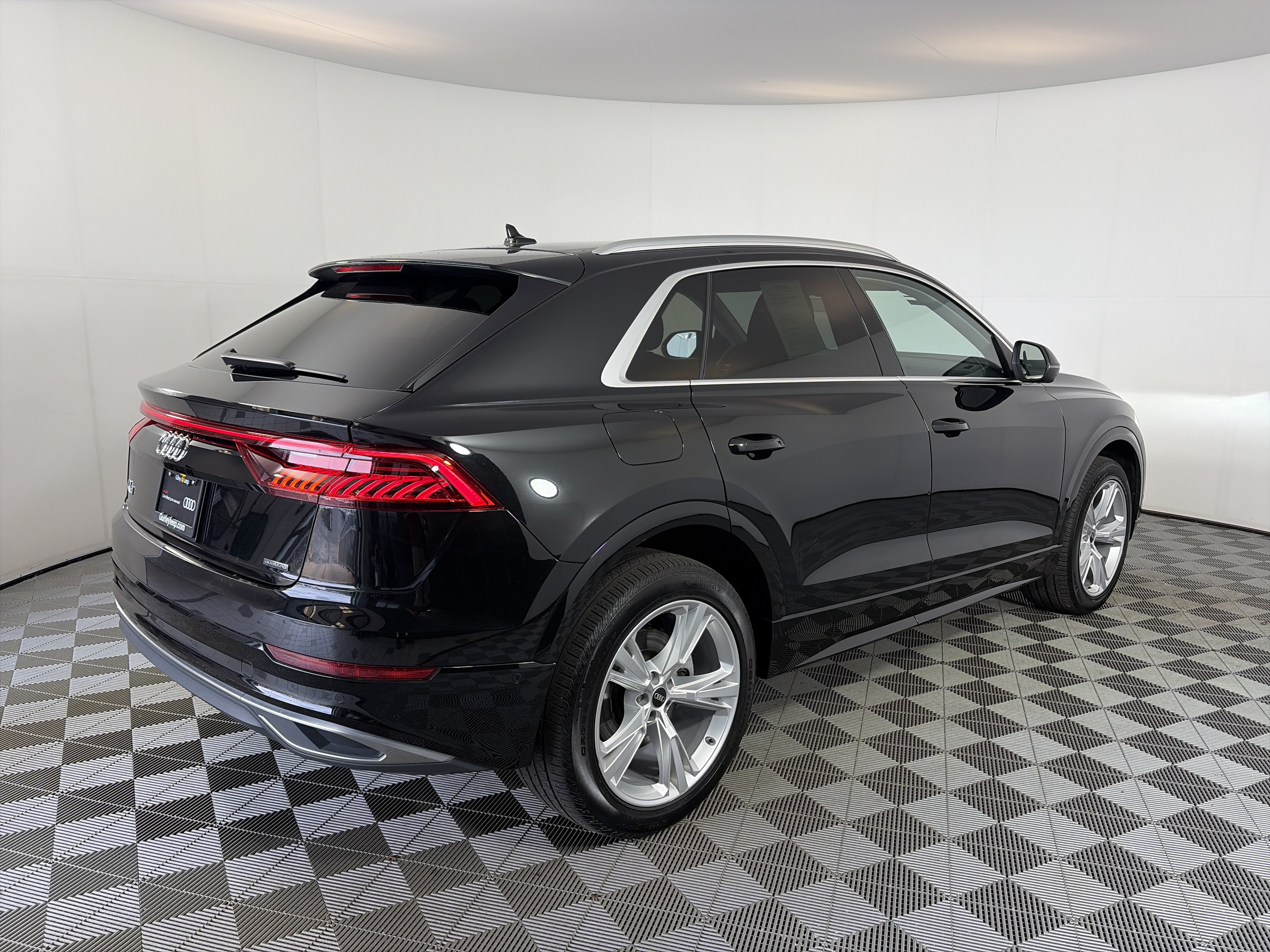 Certified 2022 Audi Q8 Premium Plus AWD/4WD image 10