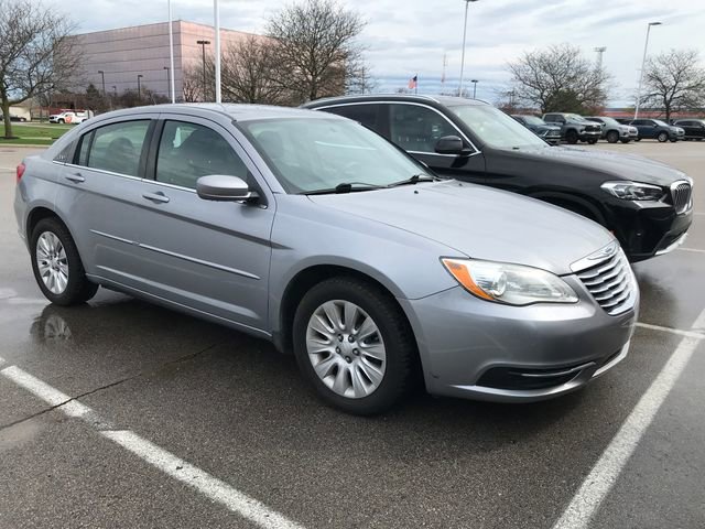Used 2013 Chrysler 200 LX image 10