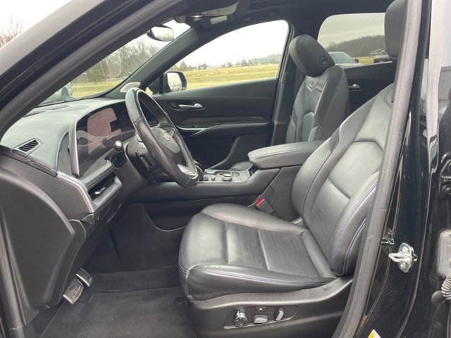 Used 2024 Cadillac XT4 Sport image 8
