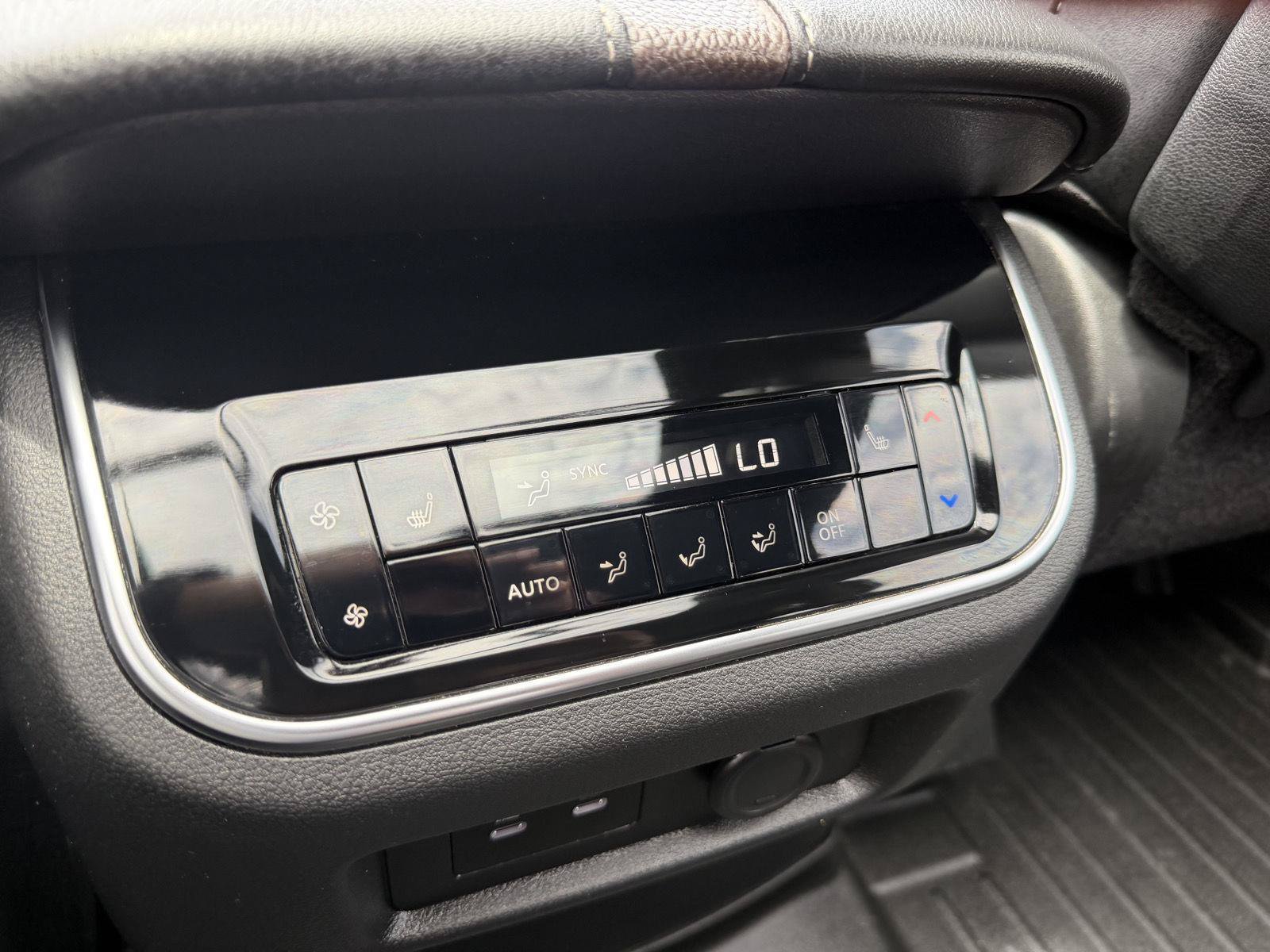 Used 2025 Nissan Armada Platinum w/ Convenience Package AWD/4WD image 22