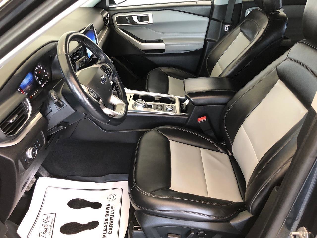 Used 2022 Ford Explorer XLT w/ Equipment Group 202A AWD/4WD image 7