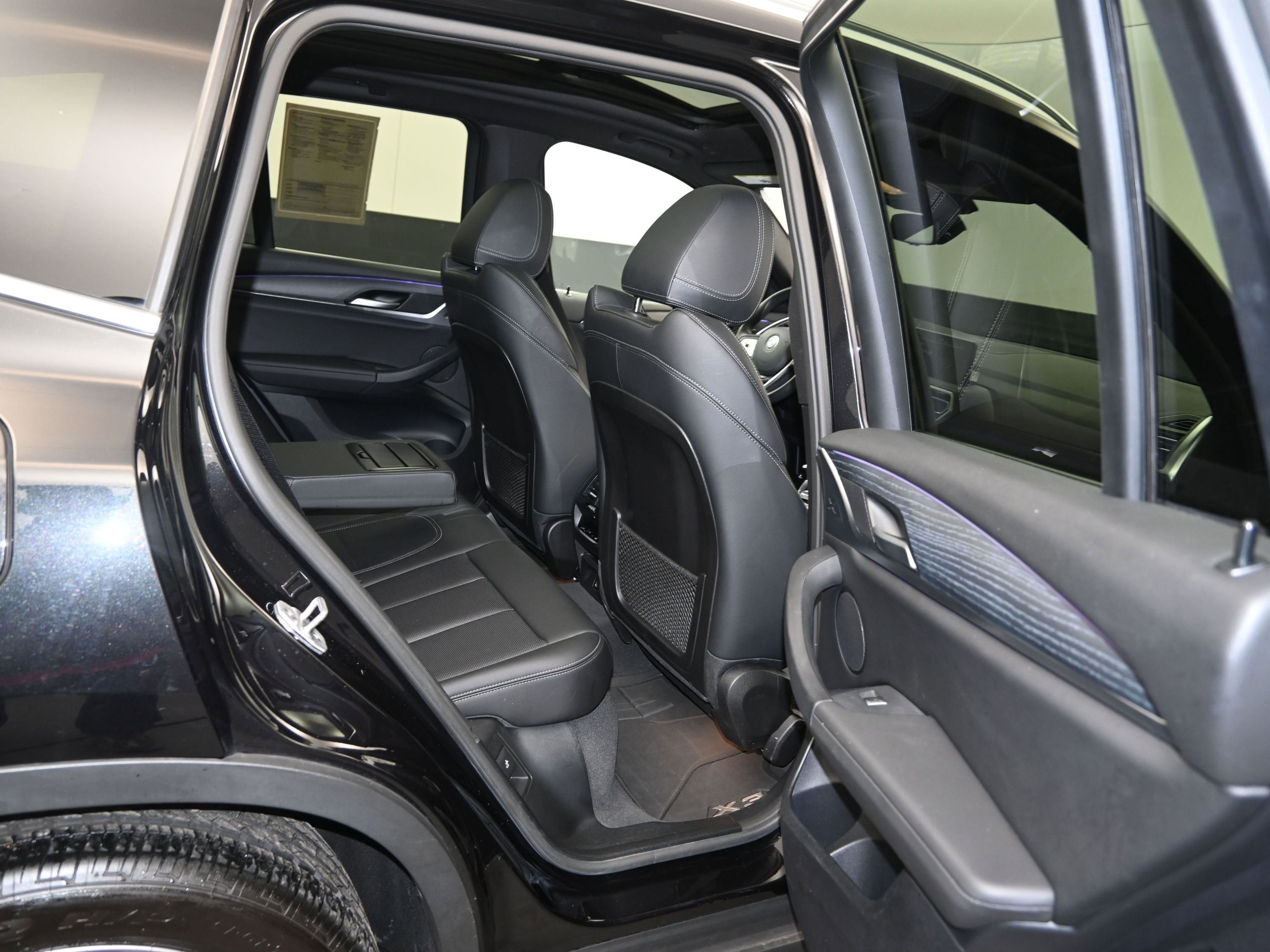 Used 2023 BMW X3 xDrive30i w/ Convenience Package image 12