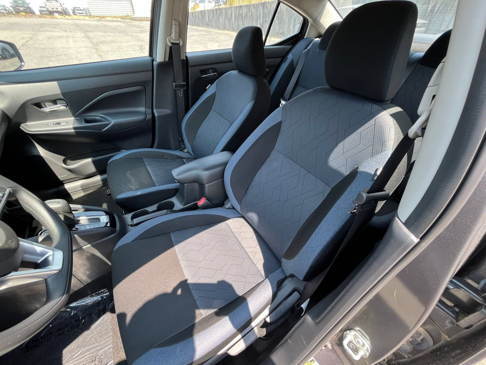 Used 2025 Nissan Versa SV FWD image 31