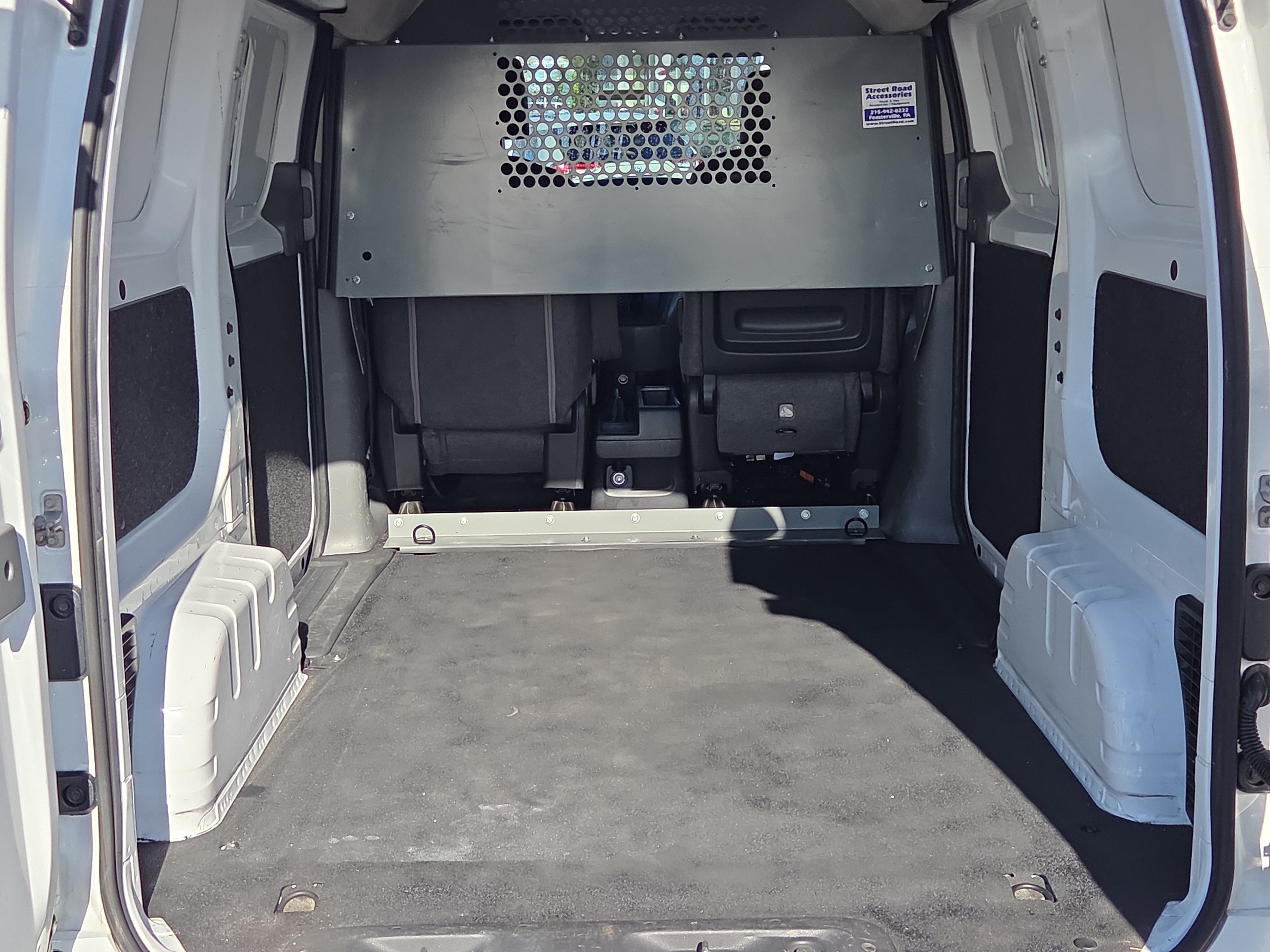 Used 2017 Nissan NV200 SV FWD image 22
