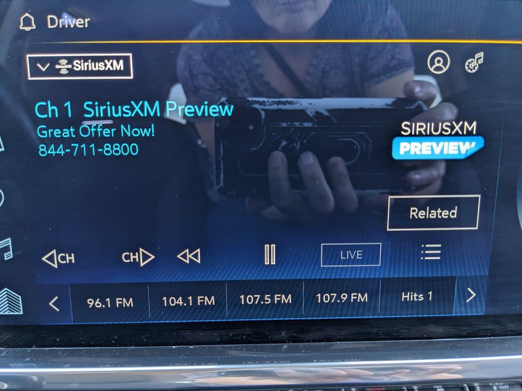 Used 2025 Chevrolet Silverado 2500 LT w/ Convenience Package image 35