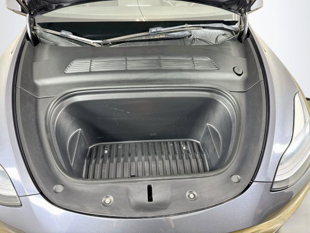 Used 2022 Tesla Model Y Performance AWD/4WD image 29