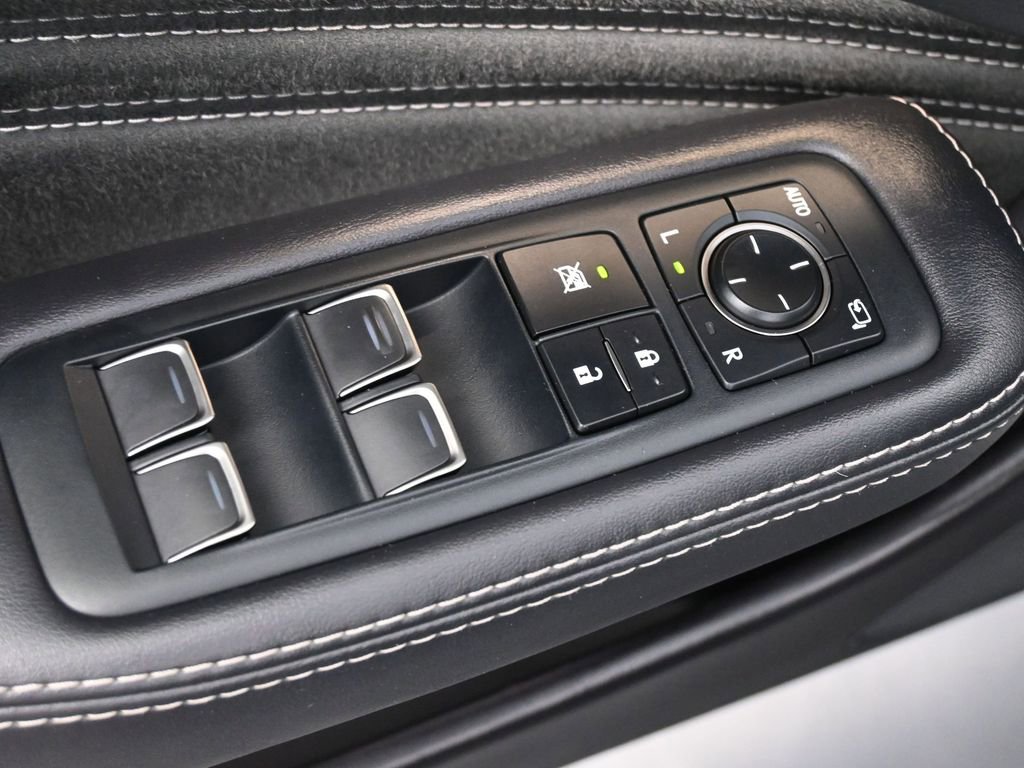 Used 2020 Lexus LS 500 w/ Accessory Package (Z2) RWD image 4