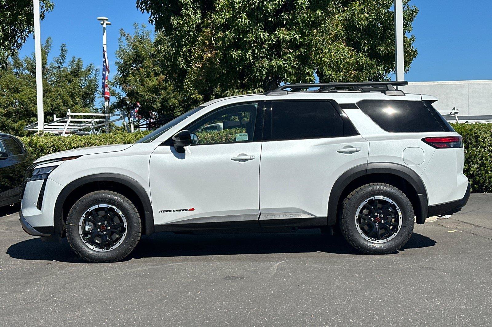 New 2026 Nissan Pathfinder Rock Creek w/ Rock Creek Premium Package AWD/4WD image 6