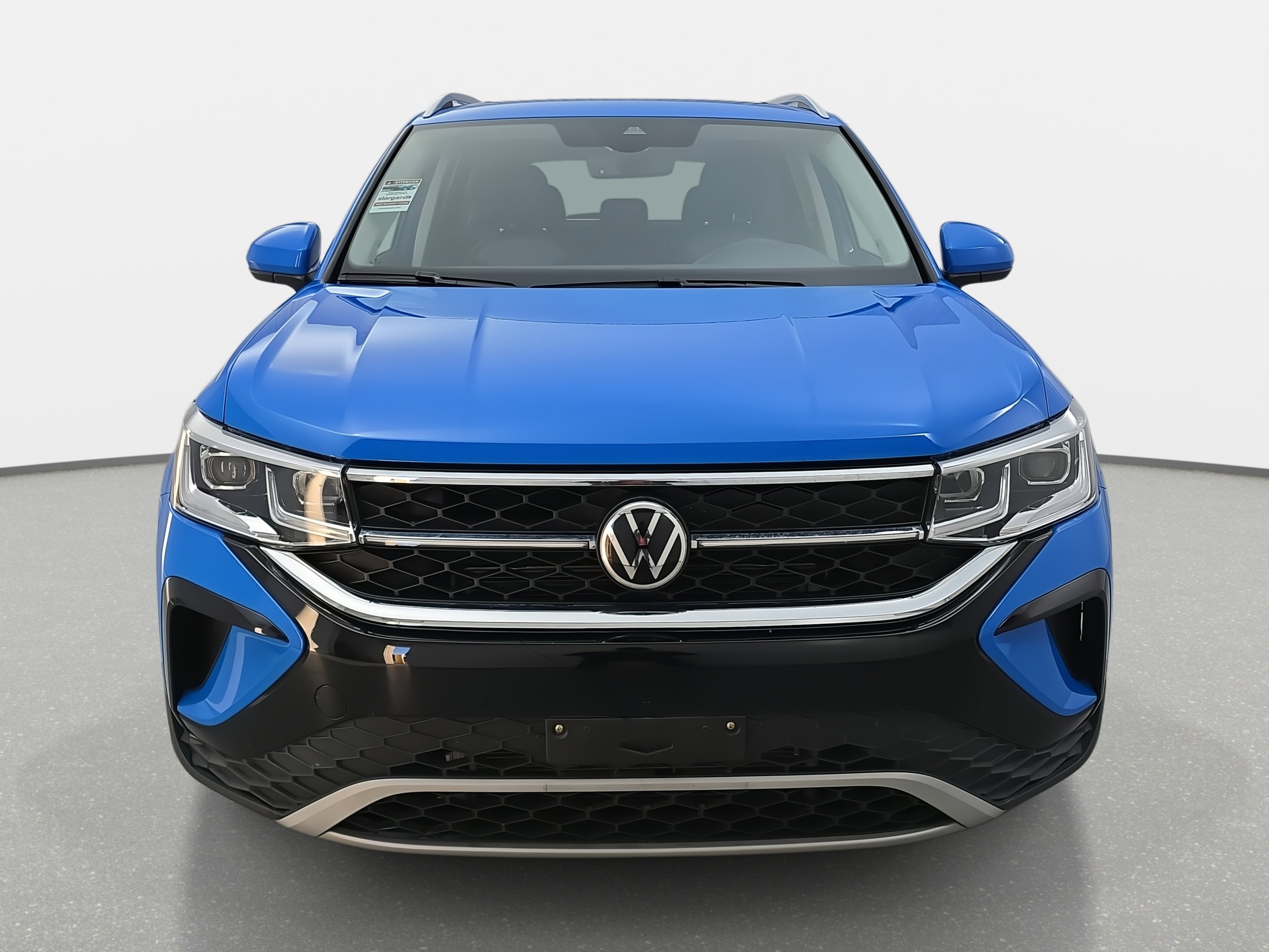 Certified 2022 Volkswagen Taos SEL w/ Panoramic Sunroof Package image 8