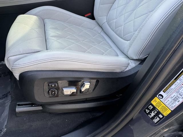 Used 2024 BMW X5 M60i w/ Climate Comfort Package AWD/4WD image 25