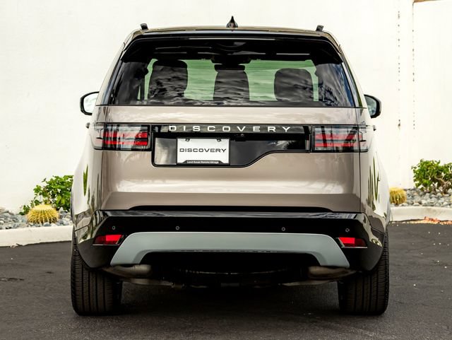 Certified 2025 Land Rover Discovery Metropolitan Edition AWD/4WD image 8
