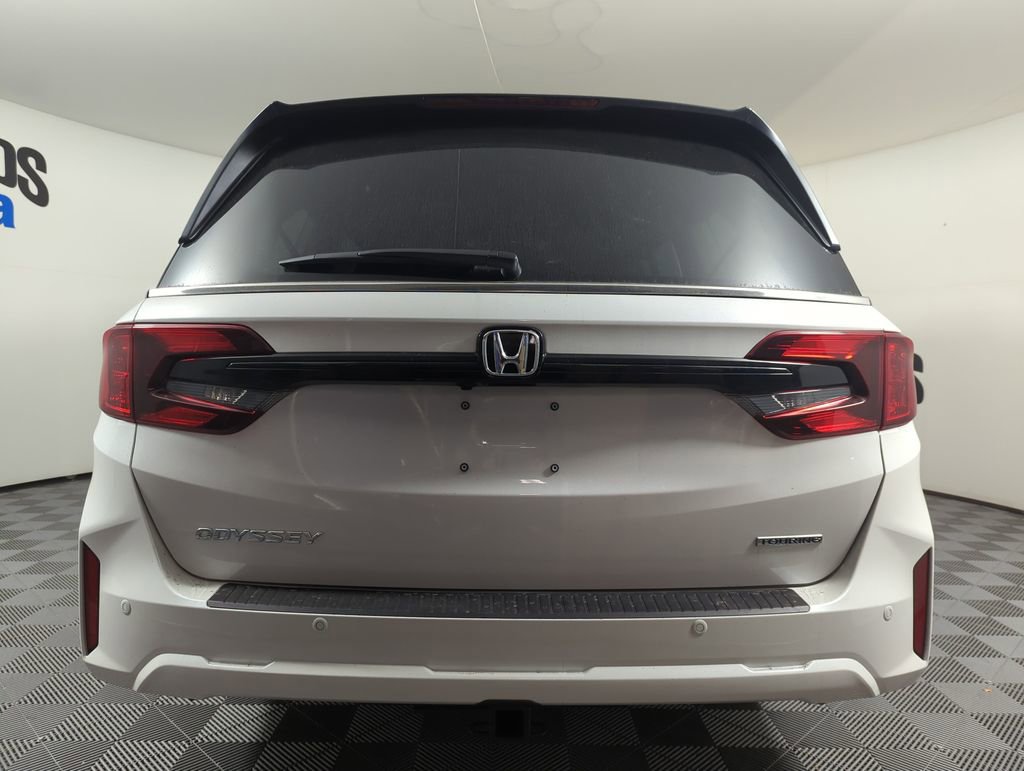 New 2026 Honda Odyssey Touring image 4