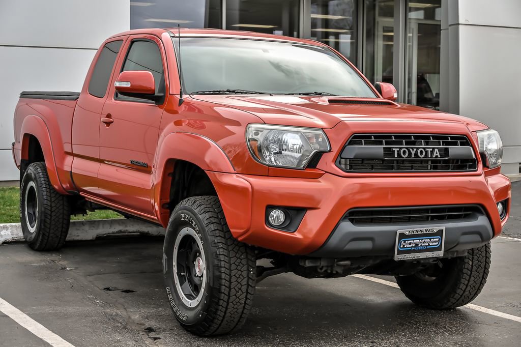 Used 2015 Toyota Tacoma TRD Pro AWD/4WD image 12