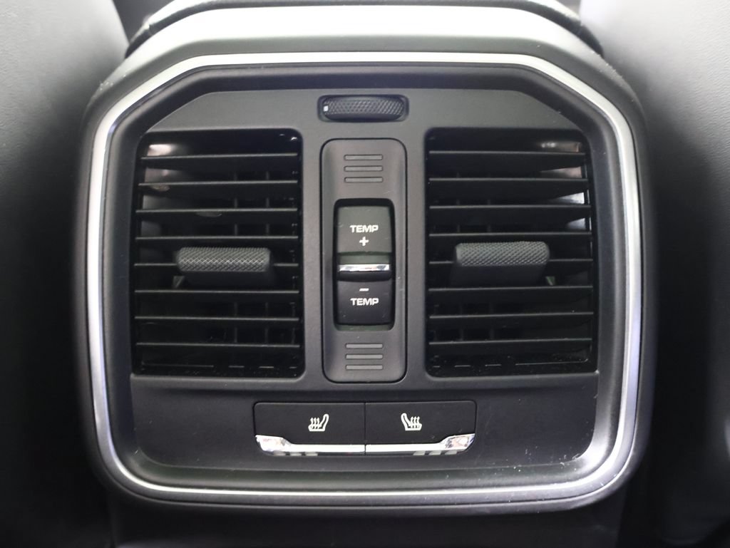 Certified 2025 Porsche Macan S w/ Premium Package Plus AWD/4WD image 12