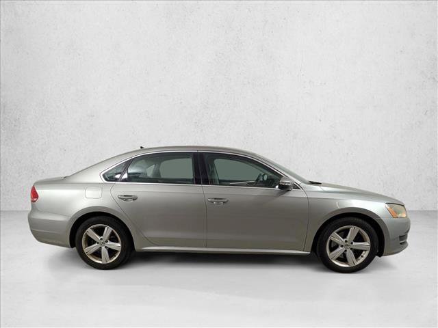 Used 2012 Volkswagen Passat 2.5 SE image 8