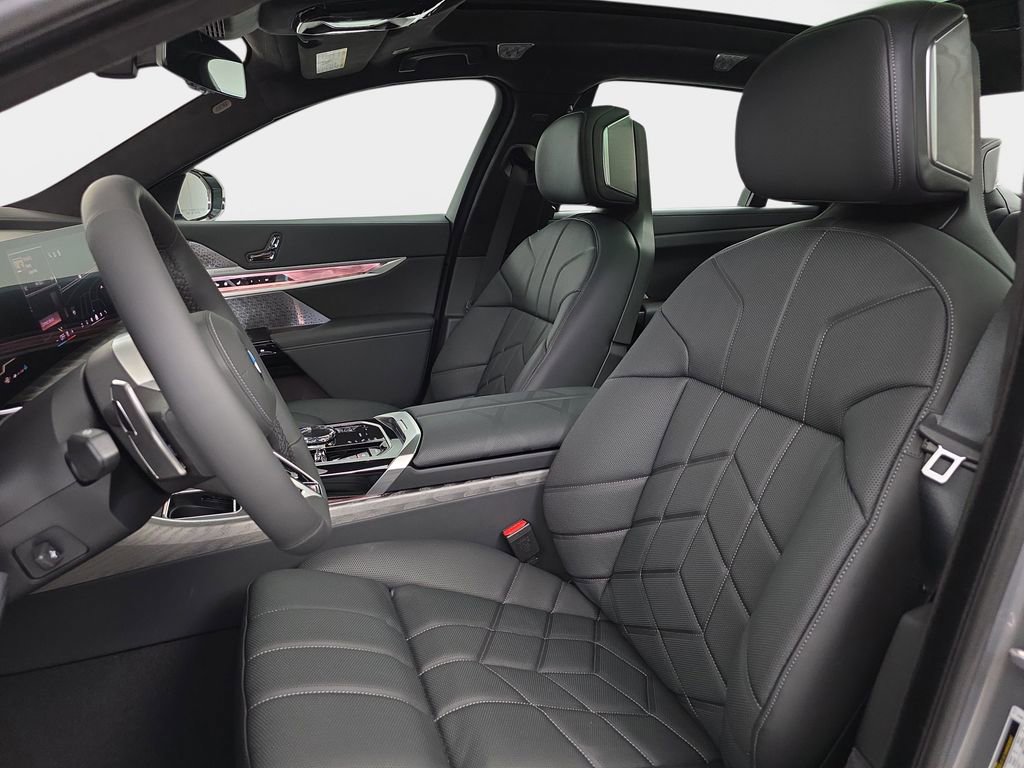New 2026 BMW 740i xDrive w/ Executive Package AWD/4WD image 15