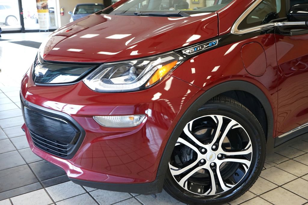 Used 2018 Chevrolet Bolt Premier w/ Driver Confidence II Package FWD image 21