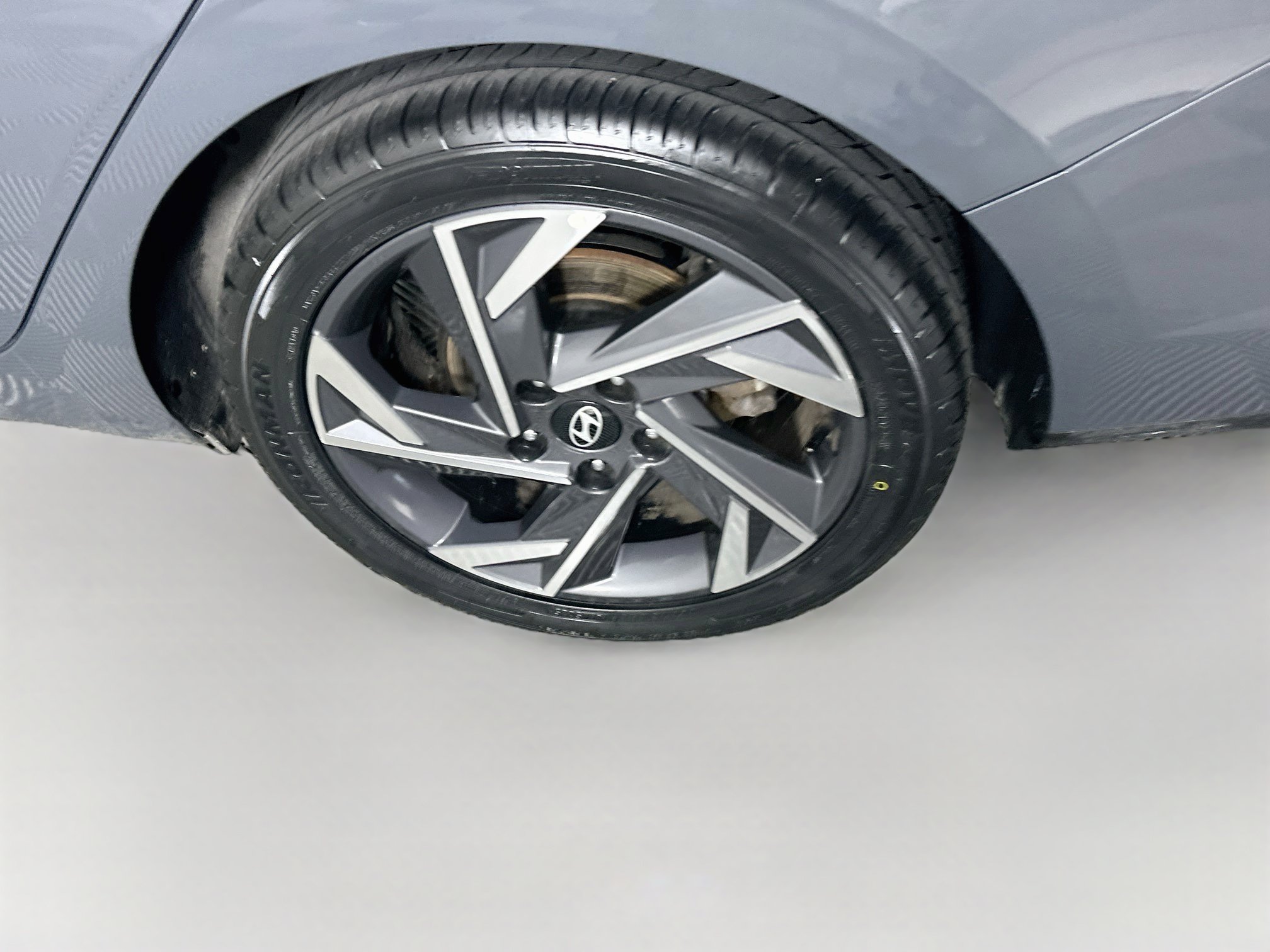 Used 2025 Hyundai Elantra SEL FWD image 11