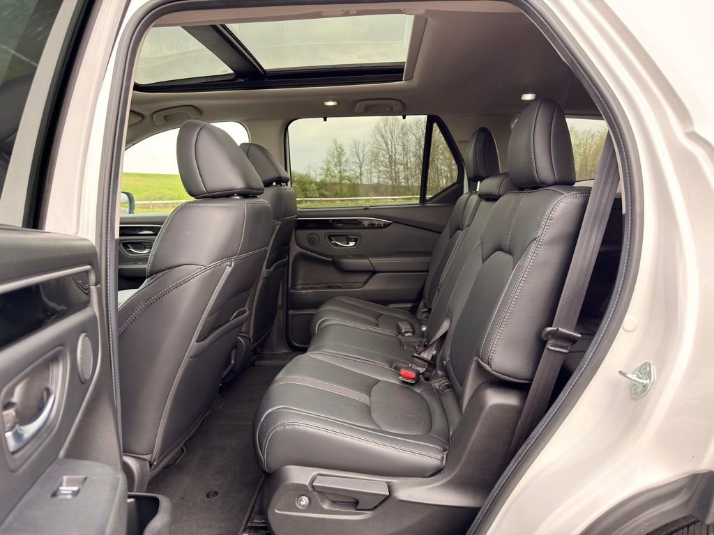 Used 2024 Honda Pilot Touring image 25