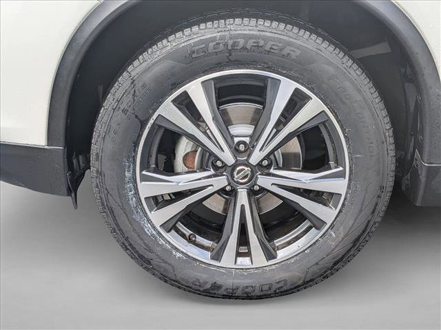 Used 2017 Nissan Rogue SL AWD/4WD image 23