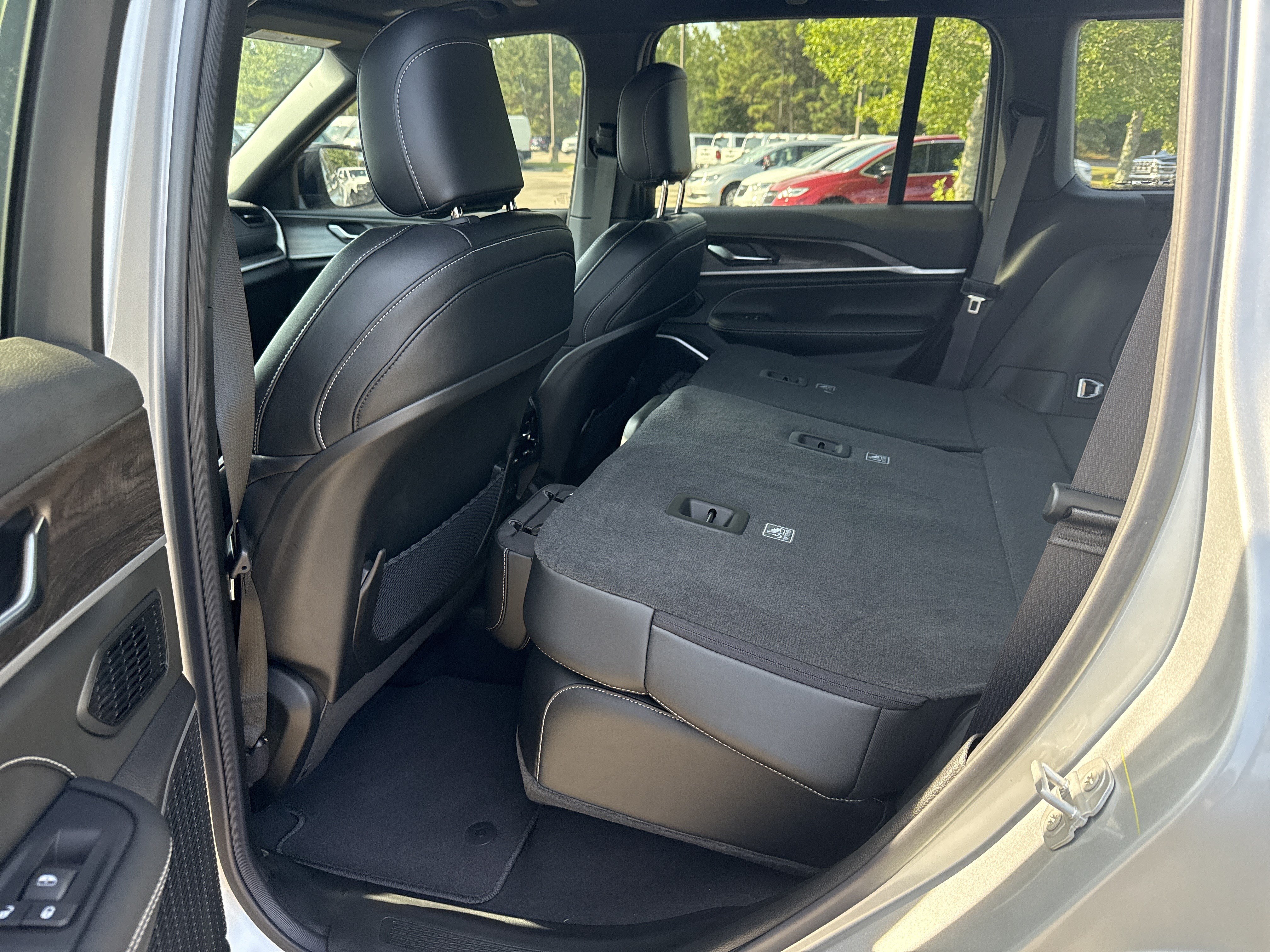 New 2026 Jeep Grand Cherokee Limited AWD/4WD image 21