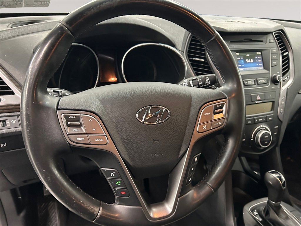 Used 2016 Hyundai Santa Fe SE w/ Option Group 02 image 12