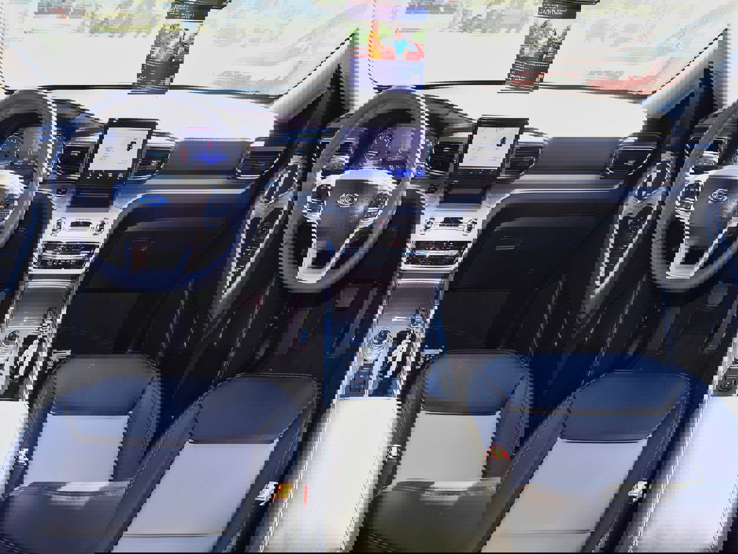 Used 2023 Ford Explorer XLT w/ Equipment Group 202A image 16