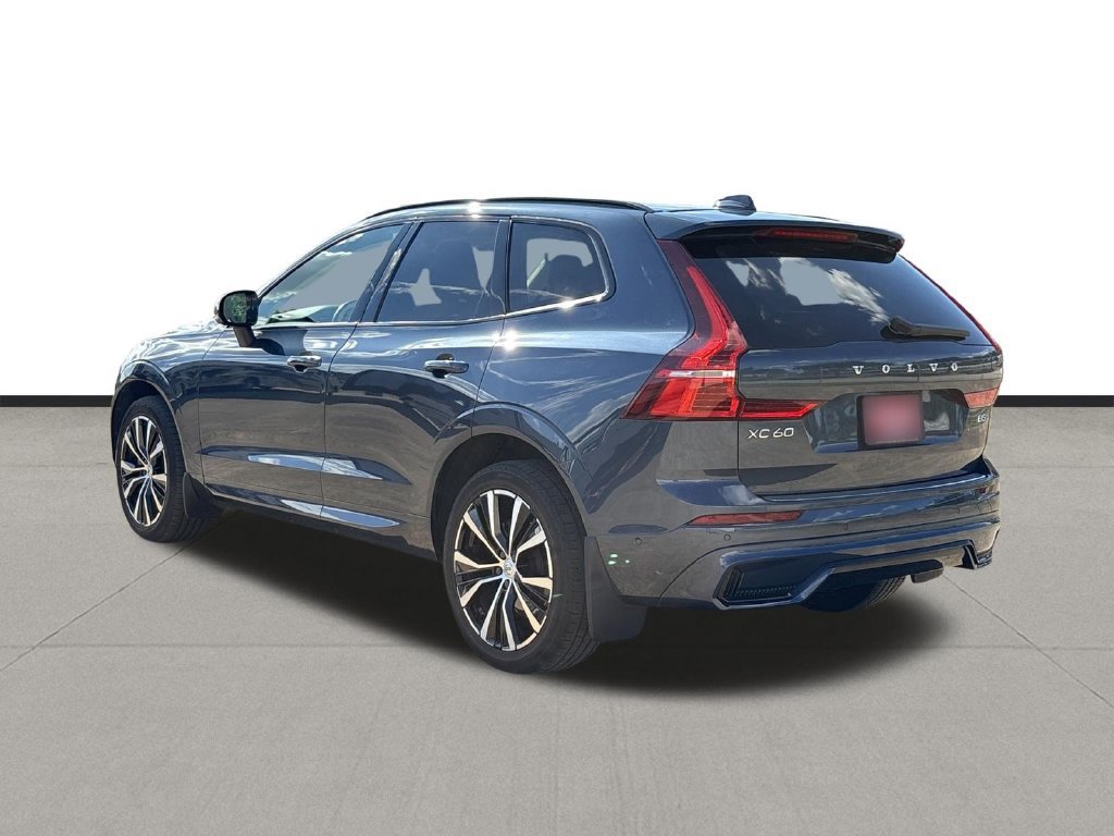 Used 2024 Volvo XC60 B5 Plus w/ Protection Package Premier AWD/4WD image 3