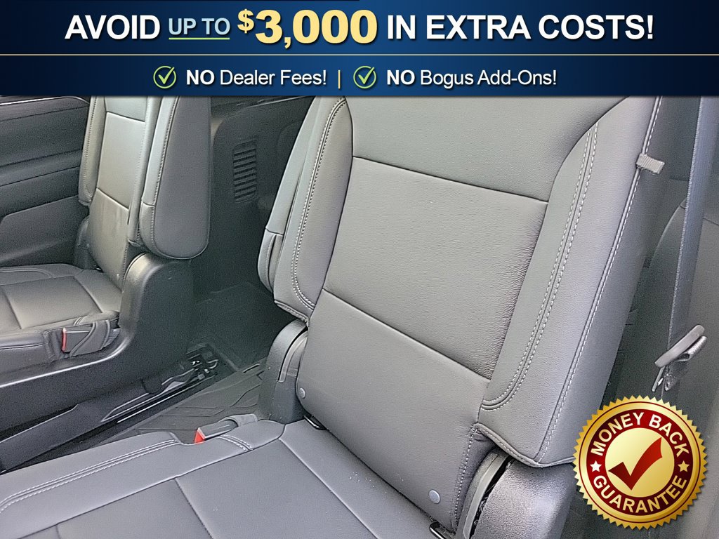 Used 2024 Chevrolet Suburban LT w/ LT Signature Plus Package RWD image 21