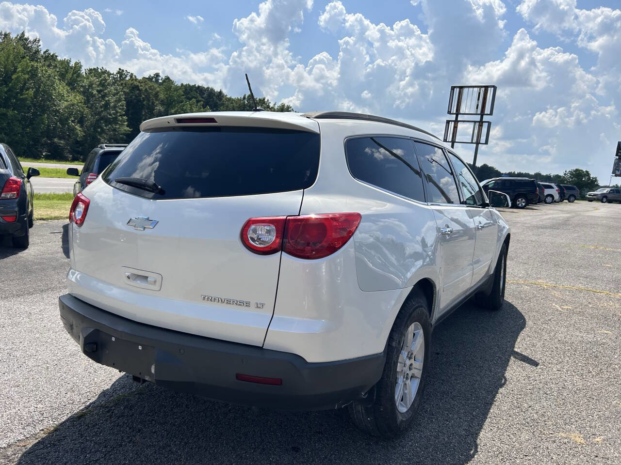 Used 2011 Chevrolet Traverse LT w/ Personal Connectivity Package image 15