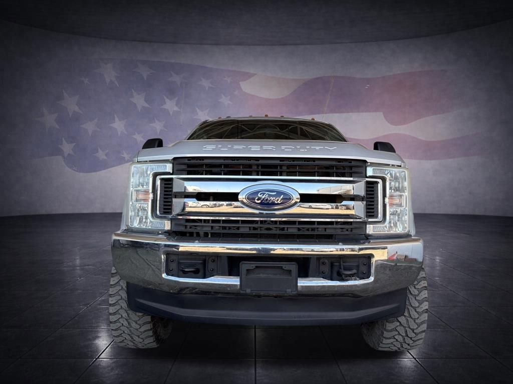 Used 2017 Ford F250 XL w/ STX Appearance Package AWD/4WD image 8