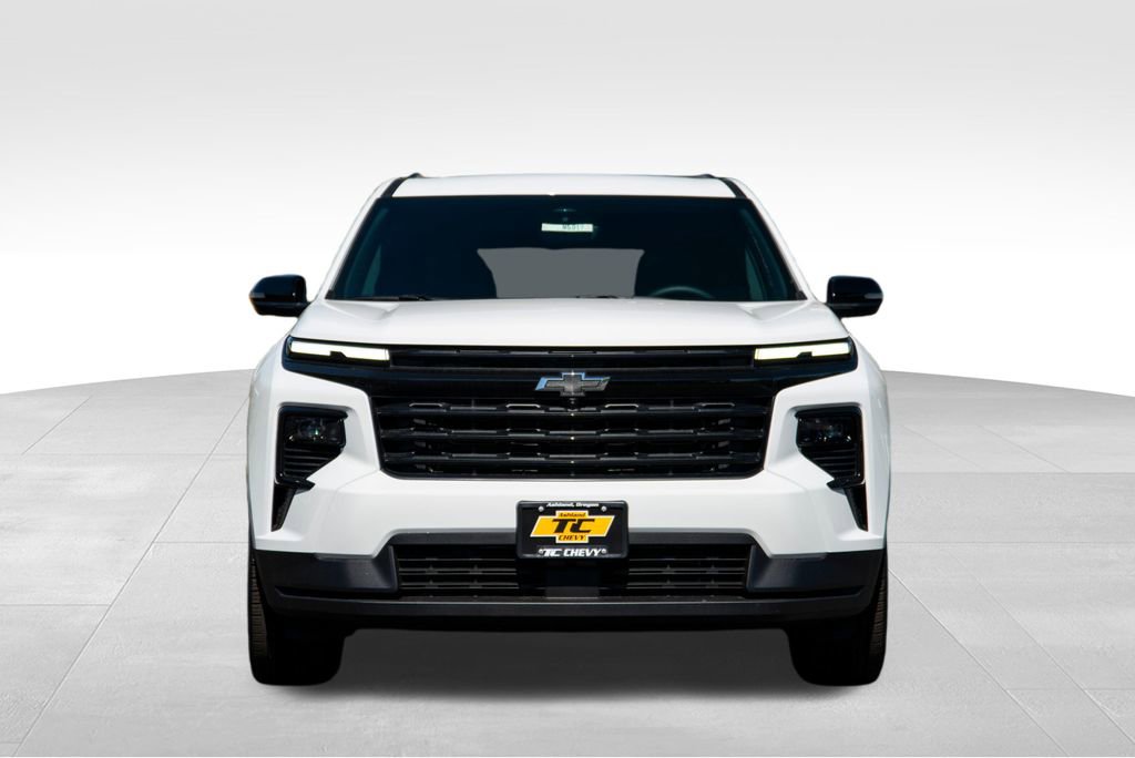 New 2026 Chevrolet Traverse LT w/ Midnight/Sport Edition AWD/4WD image 2