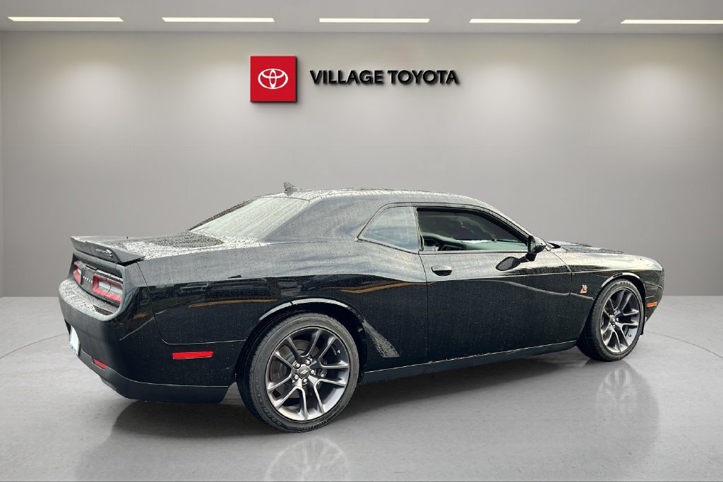 Used 2023 Dodge Challenger R/T Scat Pack RWD image 5