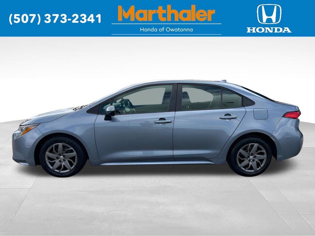 Used 2024 Toyota Corolla LE FWD image 2