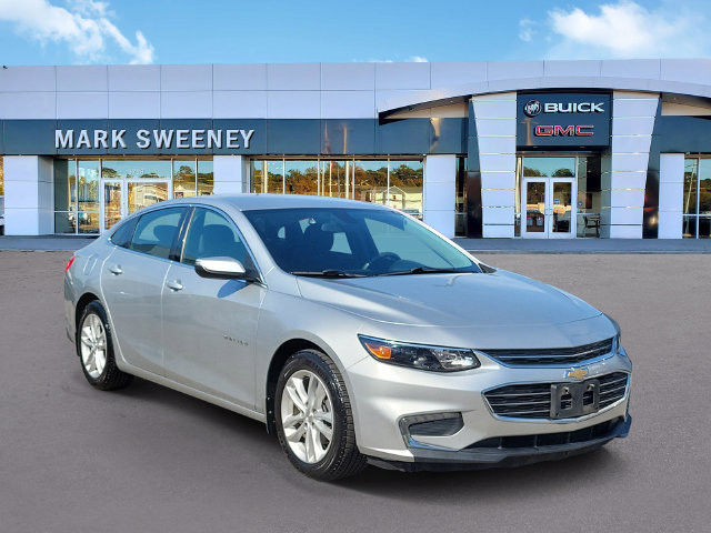 Used 2017 Chevrolet Malibu LT FWD image 3