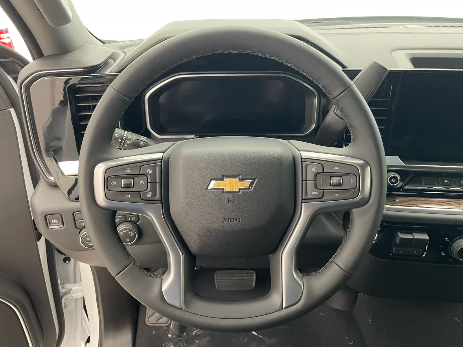 New 2026 Chevrolet Silverado 1500 LT w/ All Star Edition Plus AWD/4WD image 11