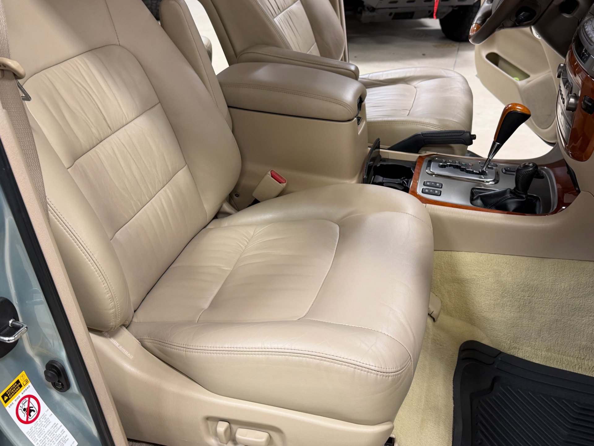 Used 2003 Lexus LX 470 4WD image 26