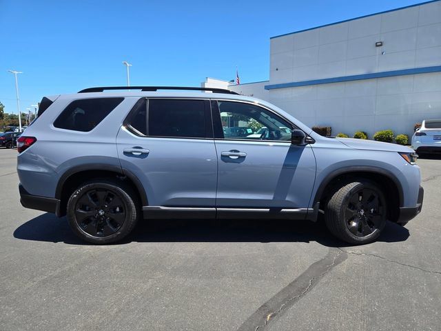 New 2026 Honda Pilot Black Edition image 3