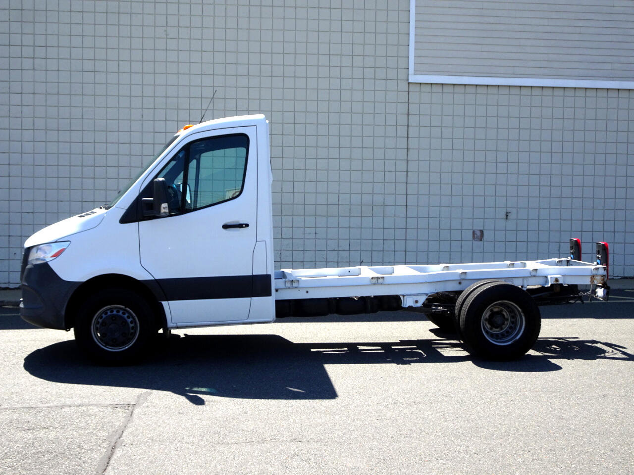 Used 2019 Mercedes-Benz Sprinter 144 image 4
