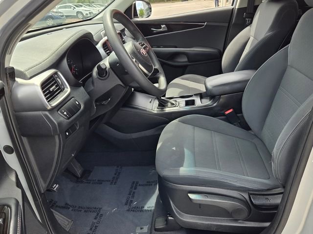 Used 2019 Kia Sorento L FWD image 9