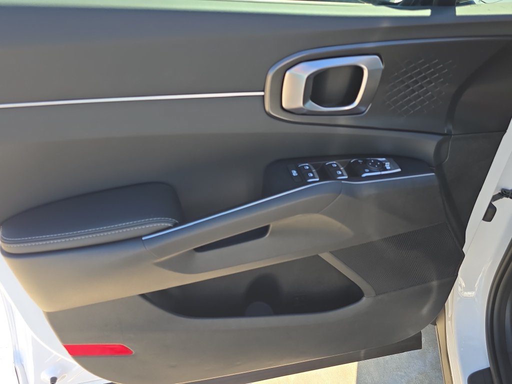 New 2026 Kia Sorento LX FWD image 19