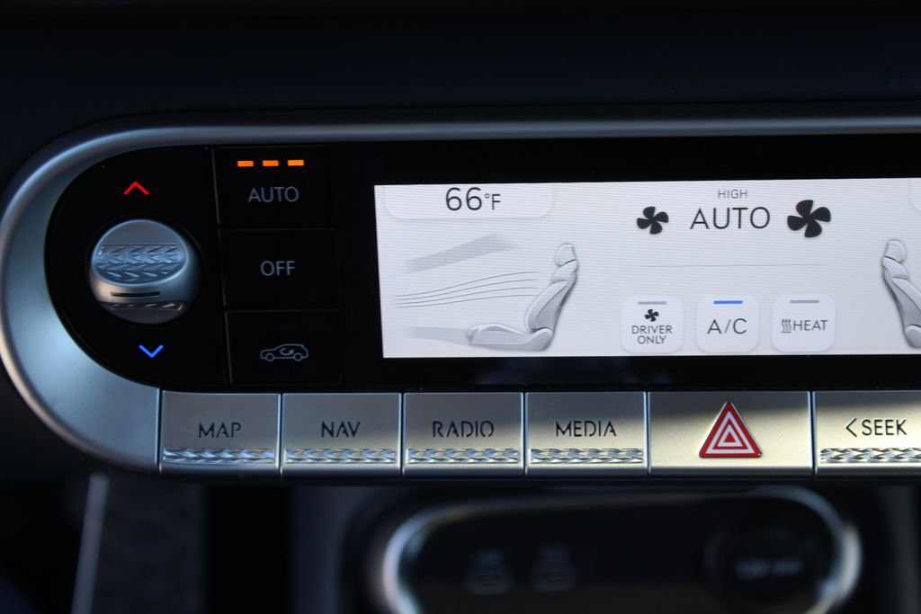 Used 2023 Genesis GV60 Performance image 28